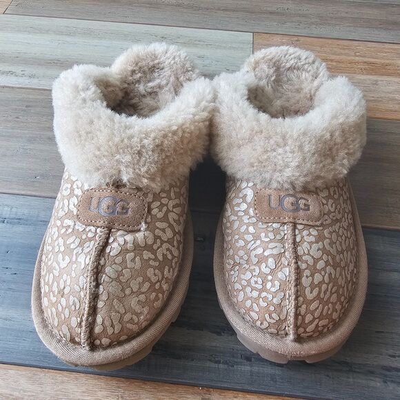 UGG Coquette Women’s Sheepskin Clog Slippers – Cozy Indoor/Outdoor Shoes Size 9 - Picture 9 of 9